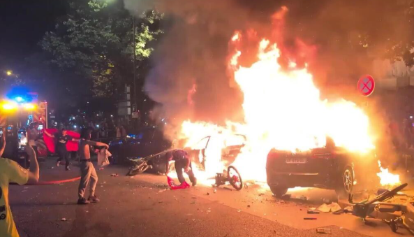 🔥 Paris Erupts After PSG Champions League Win — Celebration Turns Violent